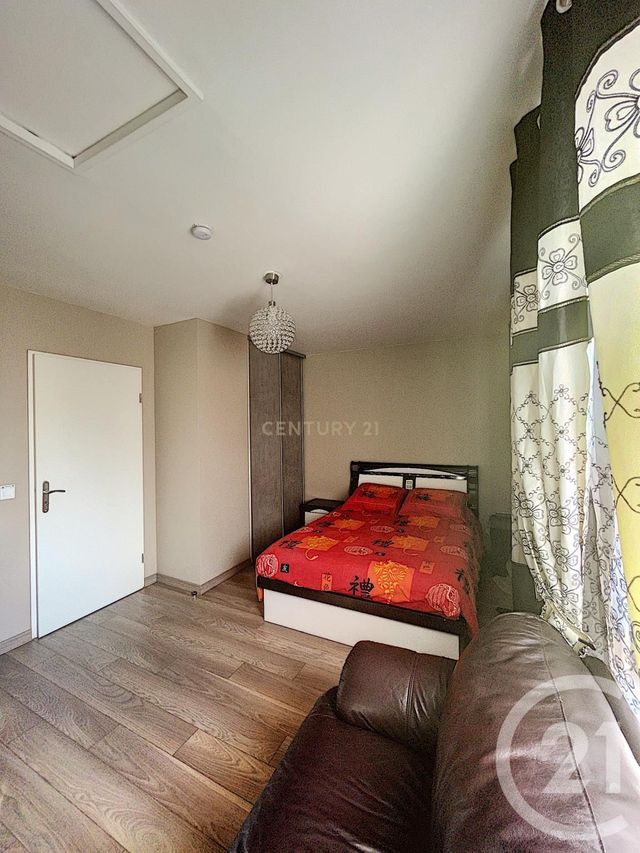 Afficher la photo en grand Appartement F4 à vendre - 4 pièces - 79.0 m2 - BOBIGNY - 93 - ILE-DE-FRANCE - Century 21 Agence Marcus