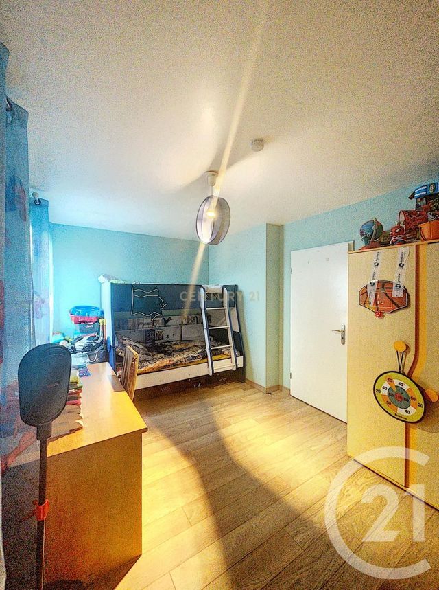 Afficher la photo en grand Appartement F4 à vendre - 4 pièces - 79.0 m2 - BOBIGNY - 93 - ILE-DE-FRANCE - Century 21 Agence Marcus