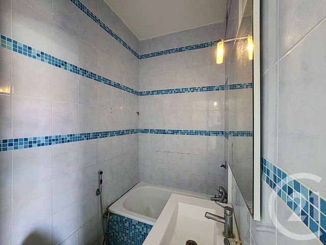 Appartement F2 à vendre - 2 pièces - 28.5 m2 - BOBIGNY - 93 - ILE-DE-FRANCE - Century 21 Agence Marcus