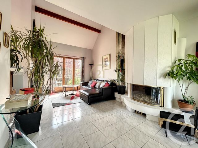 maison à vendre - 7 pièces - 116.77 m2 - BOBIGNY - 93 - ILE-DE-FRANCE - Century 21 Agence Marcus