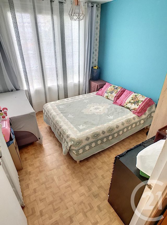 Afficher la photo en grand Appartement F4 à vendre - 4 pièces - 62.31 m2 - DRANCY - 93 - ILE-DE-FRANCE - Century 21 Agence Marcus