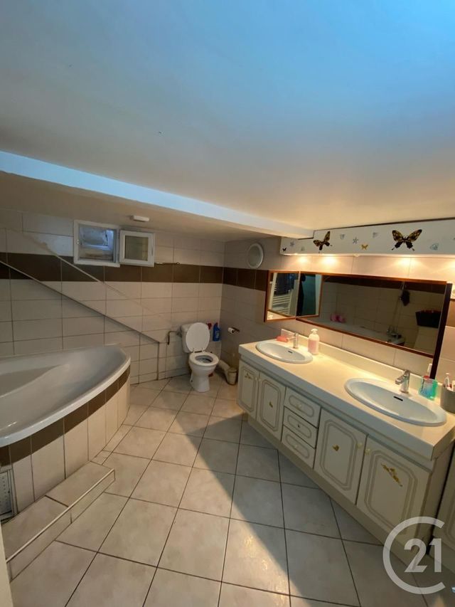 Afficher la photo en grand appartement à vendre - 3 pièces - 54.0 m2 - LE BLANC MESNIL - 93 - ILE-DE-FRANCE - Century 21 Agence Marcus