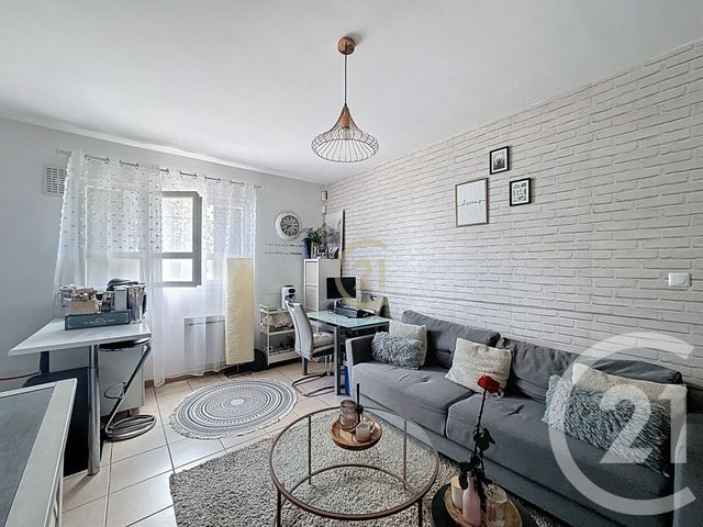 Appartement F2 à vendre - 2 pièces - 33.0 m2 - DRANCY - 93 - ILE-DE-FRANCE - Century 21 Agence Marcus