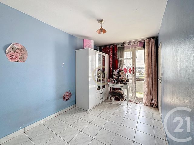 Afficher la photo en grand Appartement F2 à vendre - 2 pièces - 39.71 m2 - BOBIGNY - 93 - ILE-DE-FRANCE - Century 21 Agence Marcus