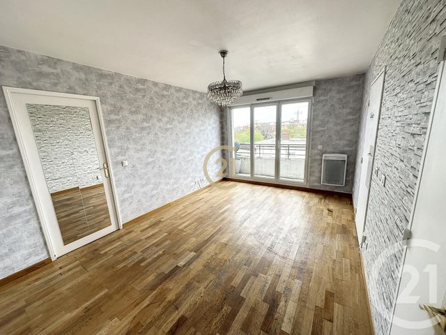 Appartement F2 à vendre - 2 pièces - 39.0 m2 - DRANCY - 93 - ILE-DE-FRANCE - Century 21 Agence Marcus