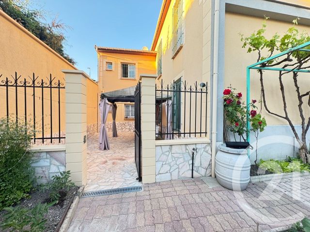 maison à vendre - 10 pièces - 166.0 m2 - BOBIGNY - 93 - ILE-DE-FRANCE - Century 21 Agence Marcus