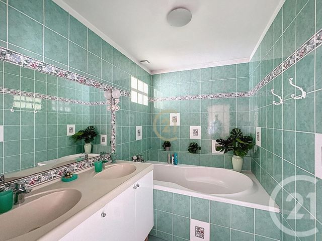 maison à vendre - 7 pièces - 138.0 m2 - BOBIGNY - 93 - ILE-DE-FRANCE - Century 21 Agence Marcus