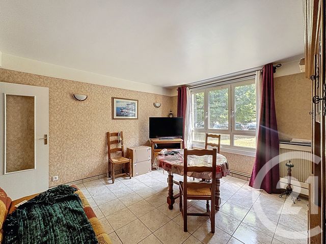 Appartement F2 à vendre - 2 pièces - 45.4 m2 - DRANCY - 93 - ILE-DE-FRANCE - Century 21 Agence Marcus