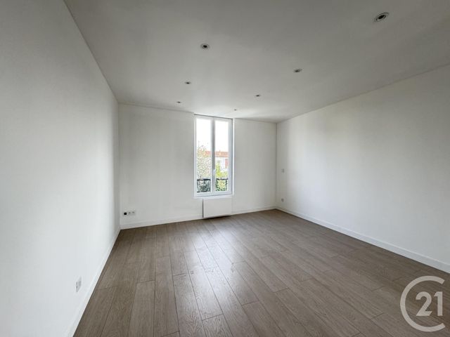 Appartement F1 à vendre - 1 pièce - 24.31 m2 - DRANCY - 93 - ILE-DE-FRANCE - Century 21 Agence Marcus