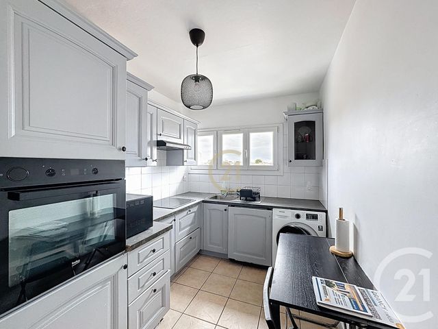 Appartement T3 à vendre - 3 pièces - 52.76 m2 - DRANCY - 93 - ILE-DE-FRANCE - Century 21 Agence Marcus