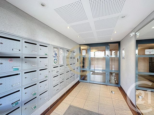 Appartement F2 à vendre - 2 pièces - 46.37 m2 - MONTEVRAIN - 77 - ILE-DE-FRANCE - Century 21 Agence Marcus