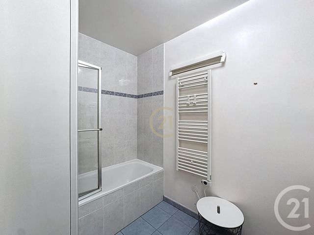 Appartement F3 à vendre - 3 pièces - 72.17 m2 - DRANCY - 93 - ILE-DE-FRANCE - Century 21 Agence Marcus