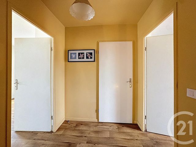 Appartement F4 à vendre - 4 pièces - 78.6 m2 - BOBIGNY - 93 - ILE-DE-FRANCE - Century 21 Agence Marcus