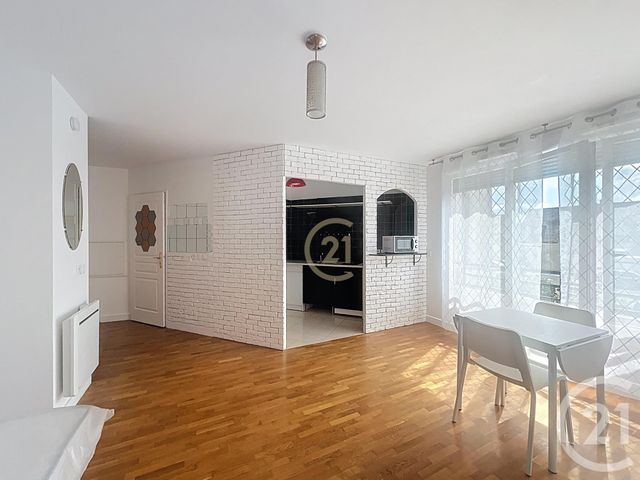 Appartement F1 à louer - 1 pièce - 33.53 m2 - DRANCY - 93 - ILE-DE-FRANCE - Century 21 Agence Marcus
