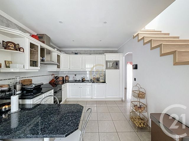 maison à vendre - 6 pièces - 160.22 m2 - DRANCY - 93 - ILE-DE-FRANCE - Century 21 Agence Marcus