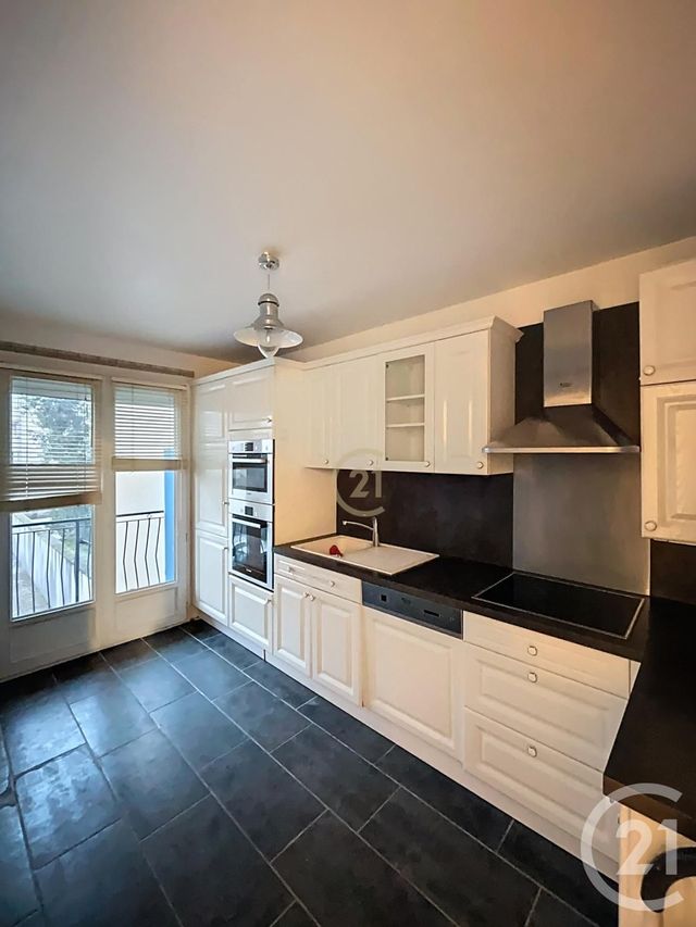 Appartement F2 à louer - 2 pièces - 46.11 m2 - DRANCY - 93 - ILE-DE-FRANCE - Century 21 Agence Marcus