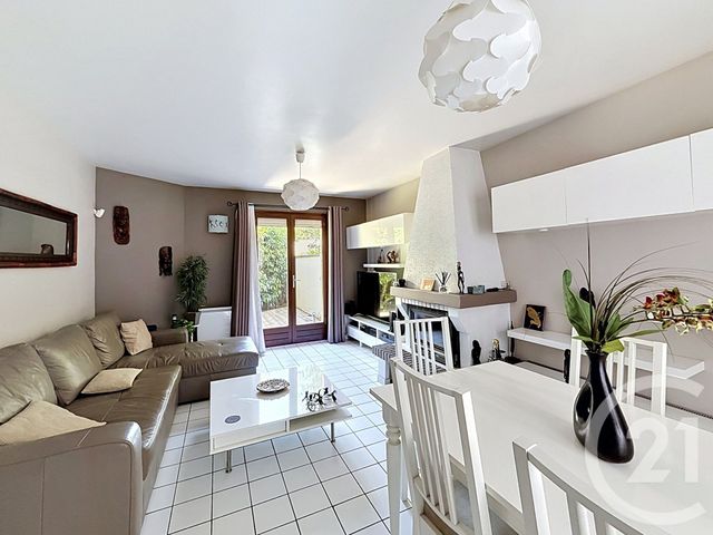 maison à vendre - 5 pièces - 77.0 m2 - BOBIGNY - 93 - ILE-DE-FRANCE - Century 21 Agence Marcus