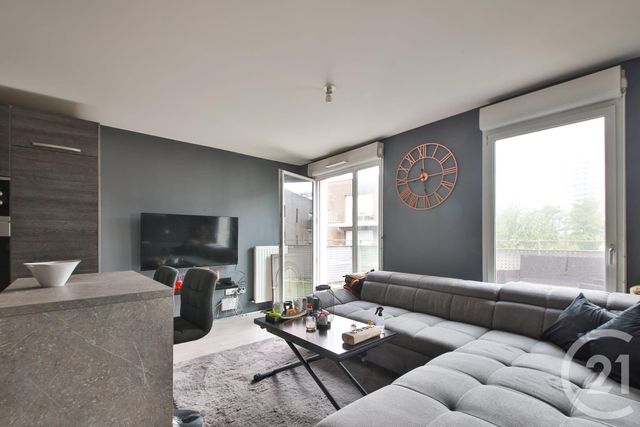 Appartement F2 à vendre - 2 pièces - 42.5 m2 - BOBIGNY - 93 - ILE-DE-FRANCE - Century 21 Agence Marcus