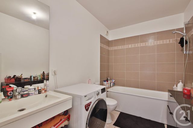 Appartement F2 à vendre - 2 pièces - 42.5 m2 - BOBIGNY - 93 - ILE-DE-FRANCE - Century 21 Agence Marcus