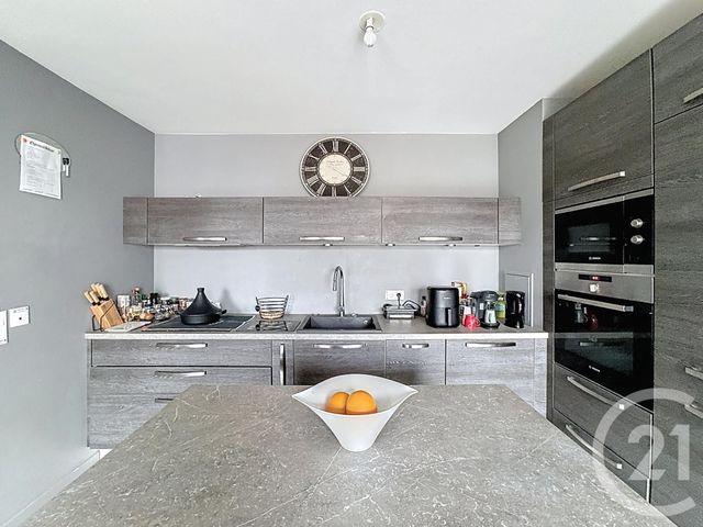 Appartement F2 à vendre - 2 pièces - 42.5 m2 - BOBIGNY - 93 - ILE-DE-FRANCE - Century 21 Agence Marcus