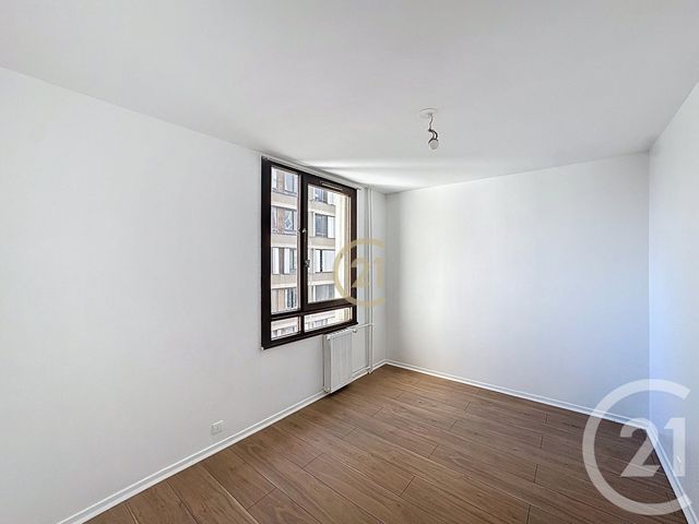 Appartement à vendre - 3 pièces - 51.41 m2 - BOBIGNY - 93 - ILE-DE-FRANCE - Century 21 Agence Marcus