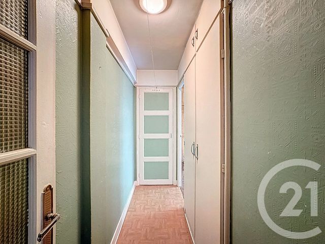 Appartement F2 à vendre - 2 pièces - 45.4 m2 - DRANCY - 93 - ILE-DE-FRANCE - Century 21 Agence Marcus