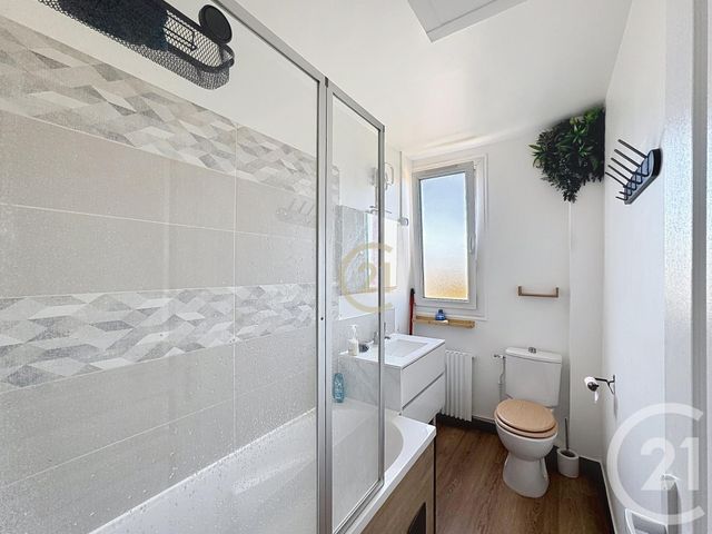 Appartement F2 à vendre - 2 pièces - 39.23 m2 - BOBIGNY - 93 - ILE-DE-FRANCE - Century 21 Agence Marcus