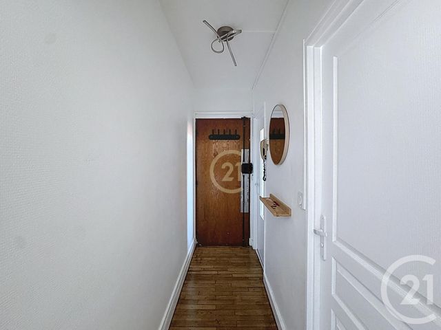 Appartement F2 à vendre - 2 pièces - 39.23 m2 - BOBIGNY - 93 - ILE-DE-FRANCE - Century 21 Agence Marcus