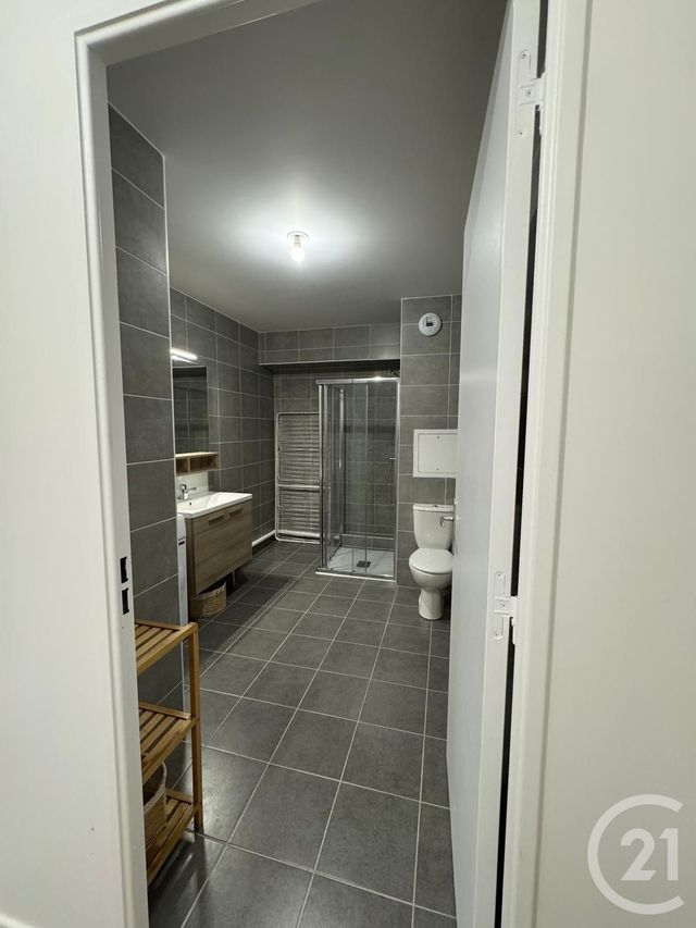 Appartement F2 à louer - 2 pièces - 44.34 m2 - BOBIGNY - 93 - ILE-DE-FRANCE - Century 21 Agence Marcus