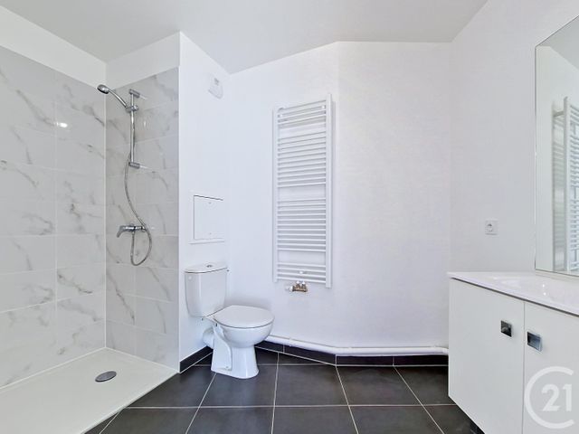 Appartement F2 à louer - 2 pièces - 47.39 m2 - DRANCY - 93 - ILE-DE-FRANCE - Century 21 Agence Marcus