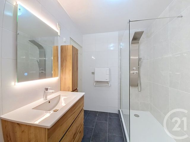 Appartement F3 à louer - 3 pièces - 60.05 m2 - DRANCY - 93 - ILE-DE-FRANCE - Century 21 Agence Marcus