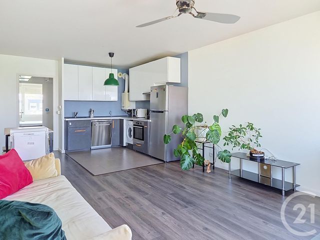 Appartement F2 à louer - 2 pièces - 52.67 m2 - DRANCY - 93 - ILE-DE-FRANCE - Century 21 Agence Marcus