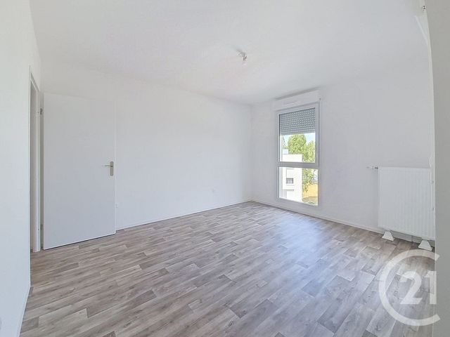 Appartement F3 à louer - 3 pièces - 66.4 m2 - DRANCY - 93 - ILE-DE-FRANCE - Century 21 Agence Marcus