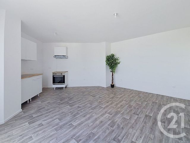 Appartement F3 à louer - 3 pièces - 66.4 m2 - DRANCY - 93 - ILE-DE-FRANCE - Century 21 Agence Marcus