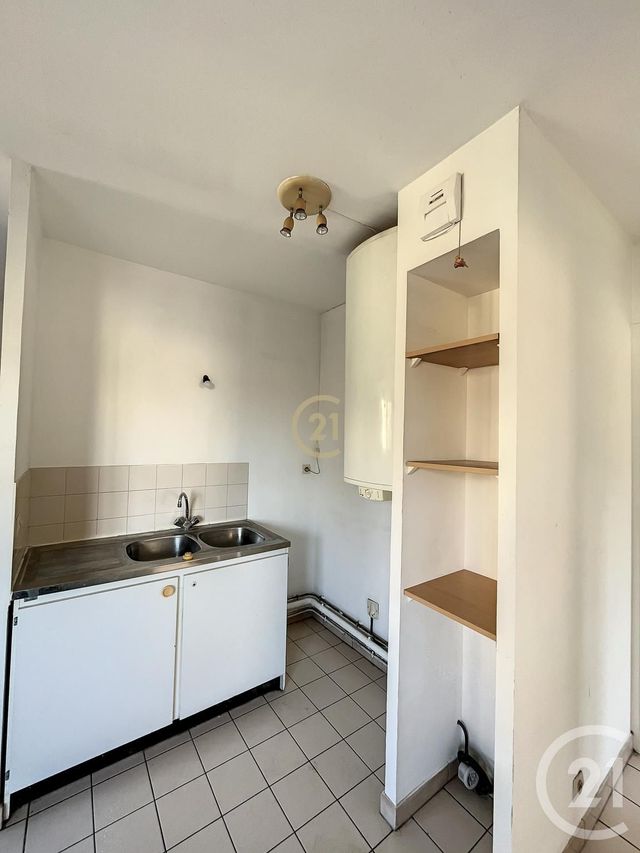 Appartement F2 à louer - 2 pièces - 35.17 m2 - BOBIGNY - 93 - ILE-DE-FRANCE - Century 21 Agence Marcus