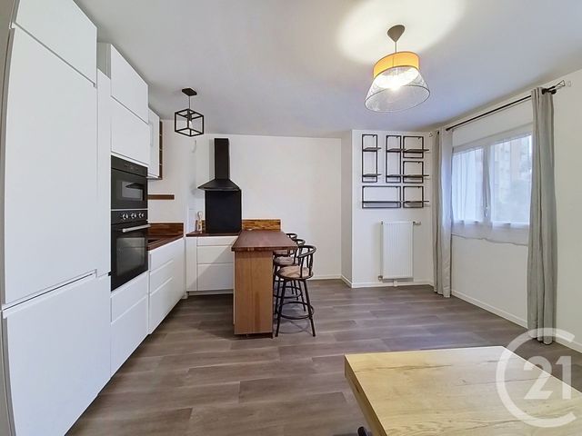 Appartement F2 à louer - 2 pièces - 43.02 m2 - DRANCY - 93 - ILE-DE-FRANCE - Century 21 Agence Marcus